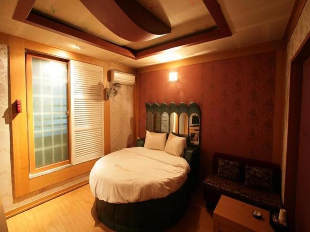 Valentine Hotel Коян Экстерьер фото