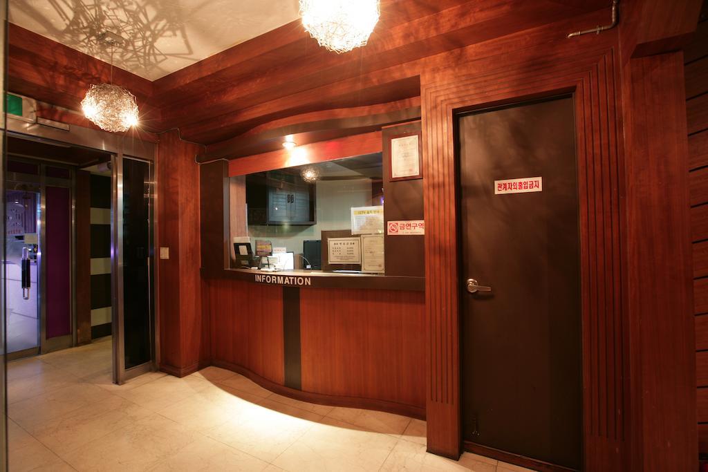 Valentine Hotel Коян Экстерьер фото