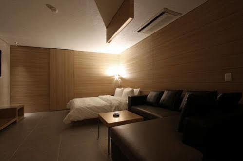 Valentine Hotel Коян Экстерьер фото